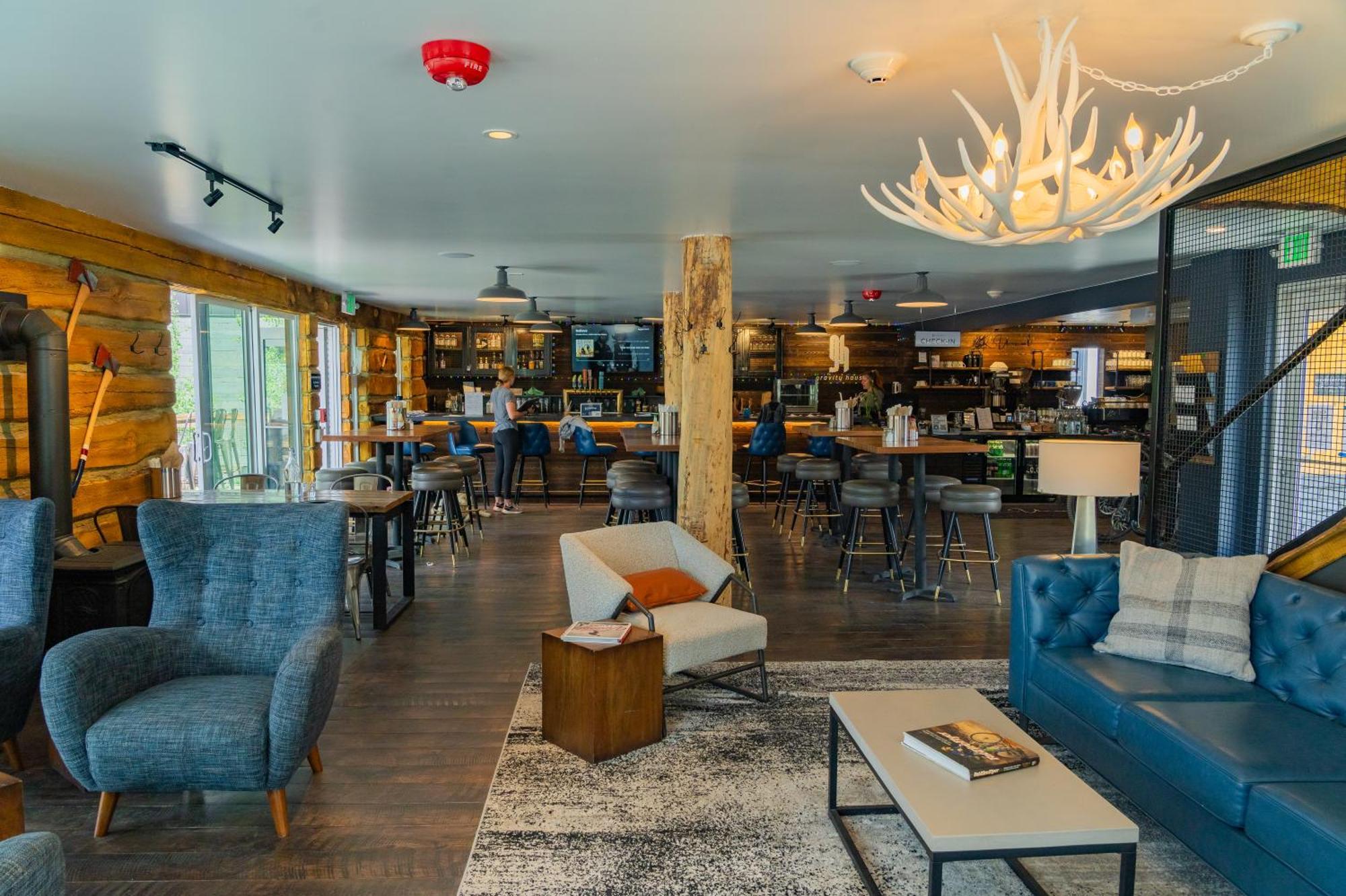 Gravity Haus Winter Park Hotel Екстериор снимка