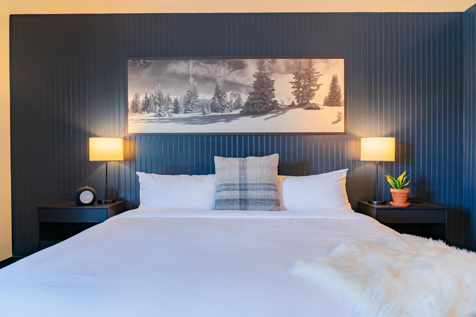 Gravity Haus Winter Park Hotel Екстериор снимка